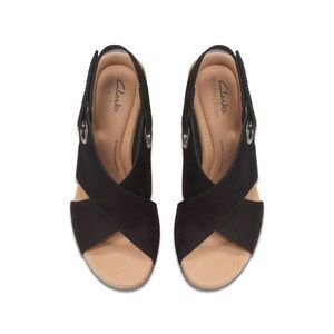 Clarks Womens Giselle Loop Black Leather Casual  Sandals Shoes - Size 11